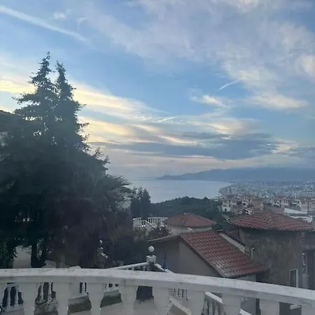 Majestik; Alanya'da Muhtesem 4* ألانيا