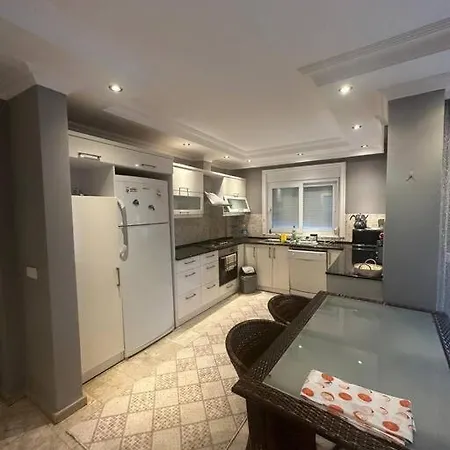 فندق Majestik; Alanya'da Muhtesem 4*